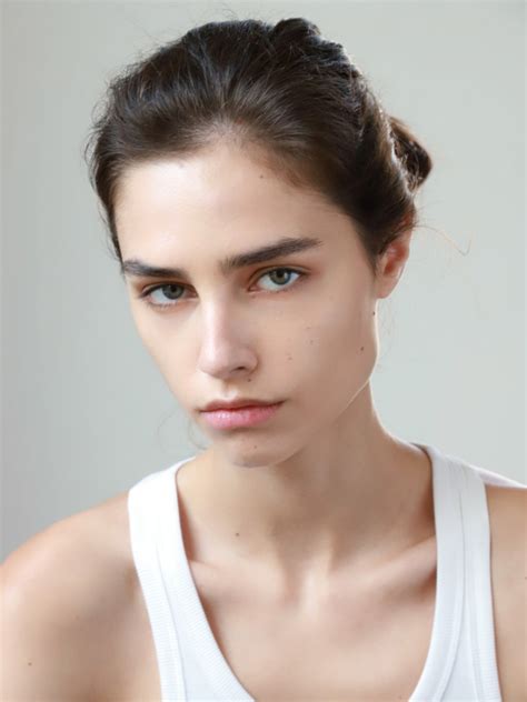ana rossolovich